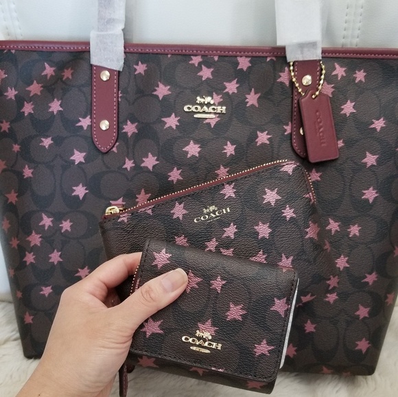 Coach Handbags - 🚫SOLD🚫NWT COACH 3 PC SET IN STAR PRINT